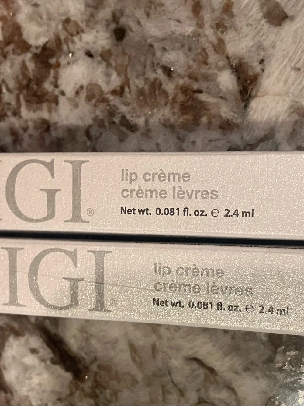 TIGI lip Crème